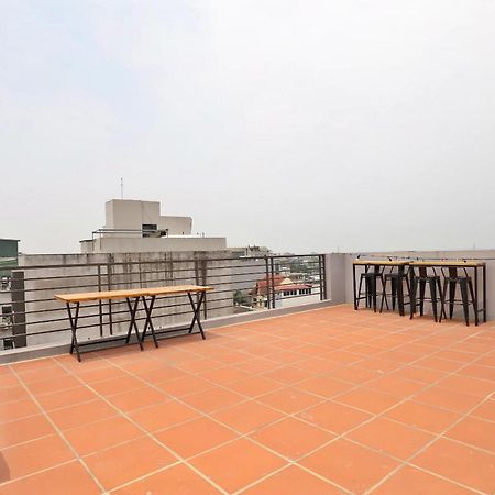 Luxe Paradise Residence 32 To Ngoc Van Hanoi Buitenkant foto